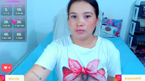 CATALINA Y ANDRES online show from March 12, 9:03 pm