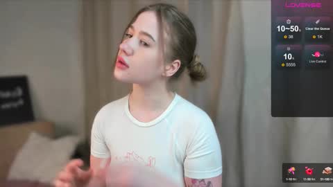 Alicia online show from March 3, 12:37 pm