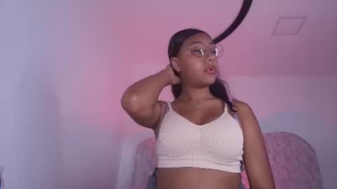 Snapshot of alicia_kyse chatting on June 25, 5:12 am Alicia Kyse online show from June 25, 5:12 am