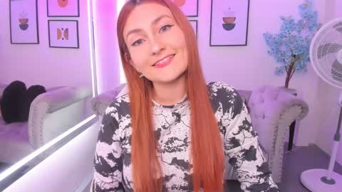 Snapshot of alicia_leclair chatting on September 28, 11:37 am alicia online show from September 28, 11:37 am