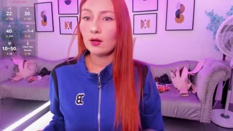 Snapshot of alicia_leclair chatting on November 3, 7:37 pm alicia online show from November 3, 7:37 pm