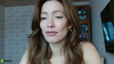 Alicia online show from November 12, 6:14 am