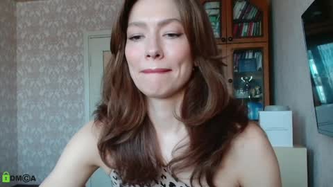 Alicia online show from March 27, 5:13 am