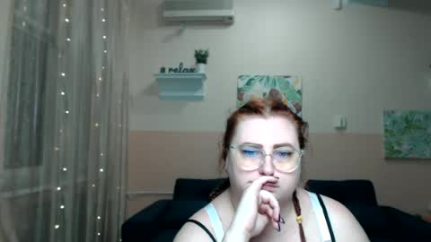 Alicia online show from June 27, 6:07 am