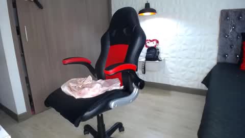 Snapshot of alicia_wonder_dl chatting on January 13, 3:15 pm Ali online show from January 13, 3:15 pm