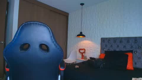 Snapshot of alicia_wonder_dl chatting on November 25, 12:05 pm Ali online show from November 25, 12:05 pm