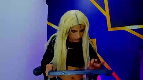 aliciaa_diamond2 online show from March 25, 9:43 pm