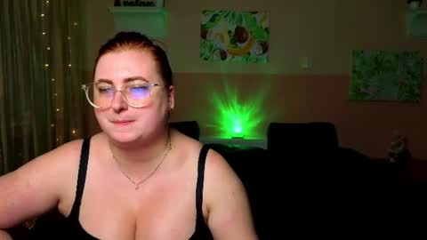 Snapshot of aliciaaared_kis chatting on July 20, 10:39 am Alicia online show from July 20, 10:39 am