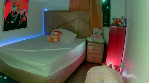 aliciabiden online show from December 11, 5:32 am