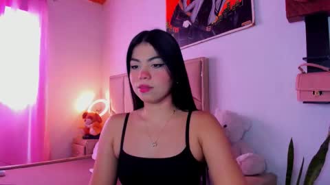 Snapshot of aliciabiden chatting on November 23, 1:22 pm aliciabiden online show from November 23, 1:22 pm