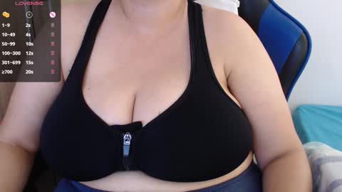 Snapshot of aliciaking_ chatting on September 11, 7:47 pm of online show from September 11, 7:47 pm