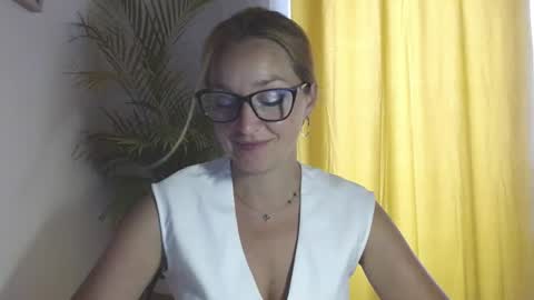 Alicia online show from July 3, 6:42 am
