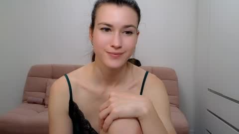 alicianoveli online show from December 14, 6:30 pm