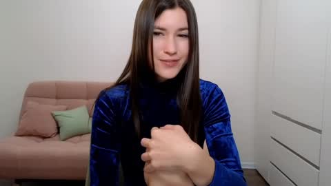 alicianoveli online show from December 15, 8:41 am