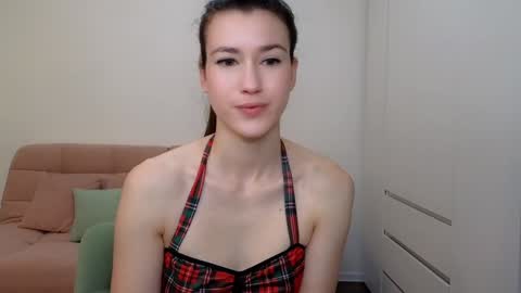 alicianoveli online show from December 24, 8:11 am