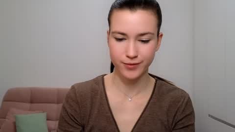 alicianoveli online show from January 18, 1:29 pm