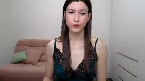 alicianoveli online show from February 19, 4:44 am