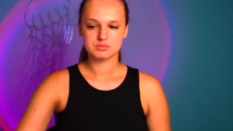 Snapshot of alicie_dream_ chatting on September 9, 11:21 am Alicie online show from September 9, 11:21 am