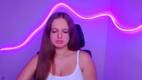 Snapshot of alicie_dream_ chatting on September 18, 11:23 am Alicie online show from September 18, 11:23 am