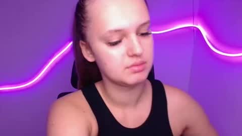 Snapshot of alicie_dream_ chatting on September 23, 5:10 am Alicie online show from September 23, 5:10 am