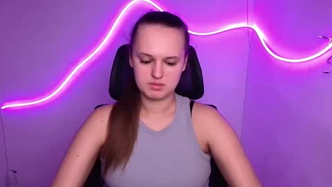 Snapshot of alicie_dream_ chatting on October 7, 7:16 am Alicie online show from October 7, 7:16 am