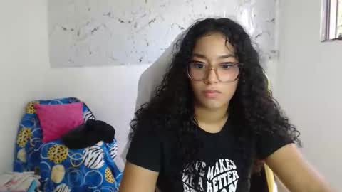 Snapshot of alicie_ebony1 chatting on September 17, 7:26 pm luisa online show from September 17, 7:26 pm