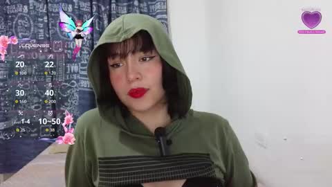 aliciia_23 online show from November 13, 11:14 pm