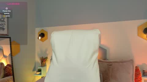 Alicia  online show from September 20, 8:32 pm