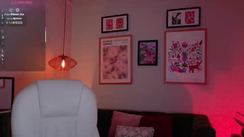 Alicia  online show from October 20, 8:20 pm