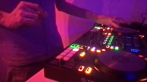 busco rockera online show from March 11, 3:05 am