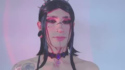     online show from April 15, 12:39 am