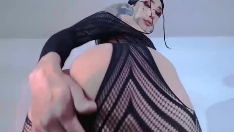     online show from June 11, 12:32 am
