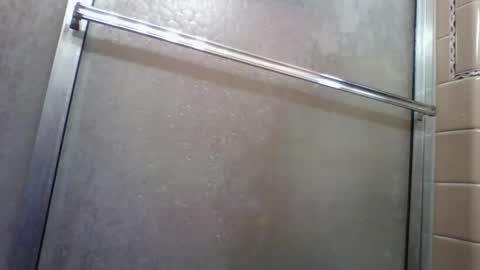 alienlove23 online show from December 15, 1:54 am