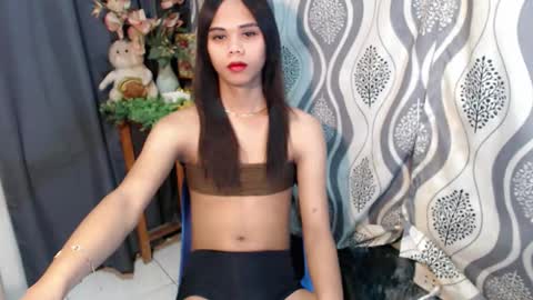 aliexagrey online show from February 7, 4:22 pm