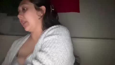 alihandra_ale online show from October 14, 4:02 am