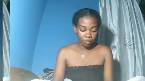 alihane21 online show from February 13, 9:22 pm