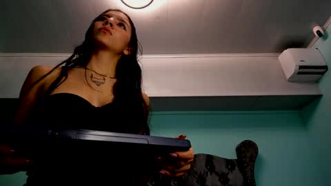 Alice online show from December 30, 10:53 am