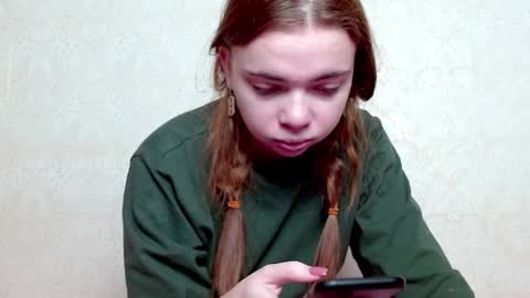 Alice online show from December 6, 12:16 pm