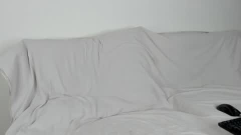 Snapshot of alikuskya chatting on May 13, 2:42 am Dan online show from May 13, 2:42 am