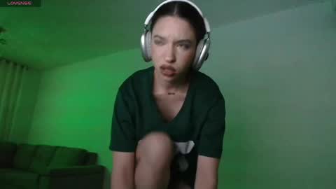  NYX  online show from April 13, 1:55 am