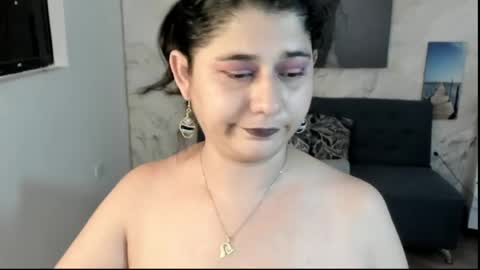 alinabozz1 online show from June 13, 3:37 am