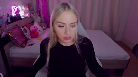 alinaocean online show from October 21, 7:47 pm