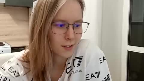 alinasei online show from January 7, 9:25 pm