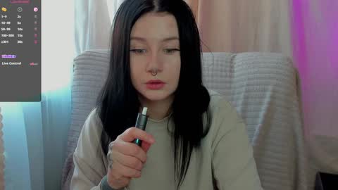 Snapshot of alinegreeeen chatting on January 13, 9:08 am Aline Greeeen online show from January 13, 9:08 am