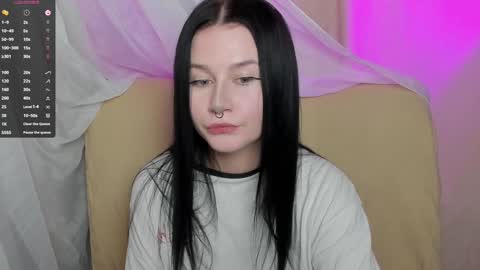 Snapshot of alinegreeeen chatting on January 28, 1:49 pm Aline Greeeen online show from January 28, 1:49 pm