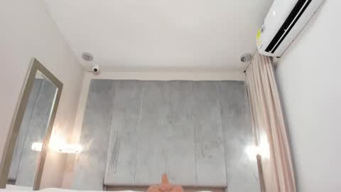 Alinna  online show from February 21, 2:06 am