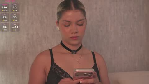     online show from July 10, 1:25 pm