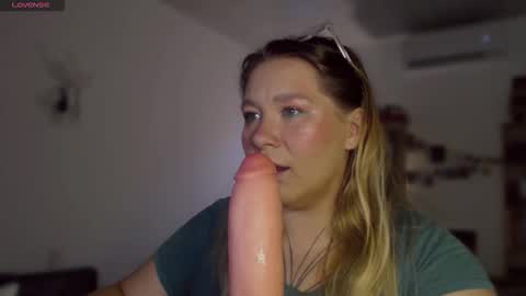 alisa_u online show from February 13, 9:55 pm