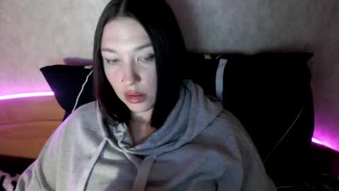 alisaadoll online show from April 27, 12:25 pm