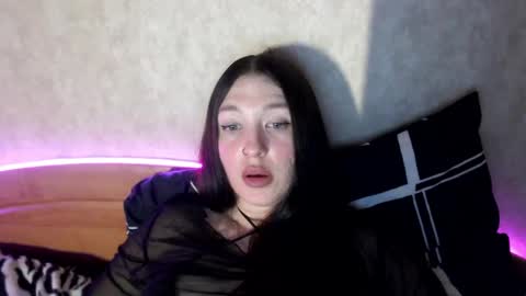 Snapshot of alisaadoll chatting on May 6, 1:49 pm alisaadoll online show from May 6, 1:49 pm